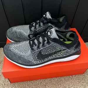 Women’s Nike Free RN Flyknit